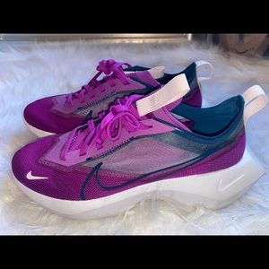 Purple Nike Tennis Shoes